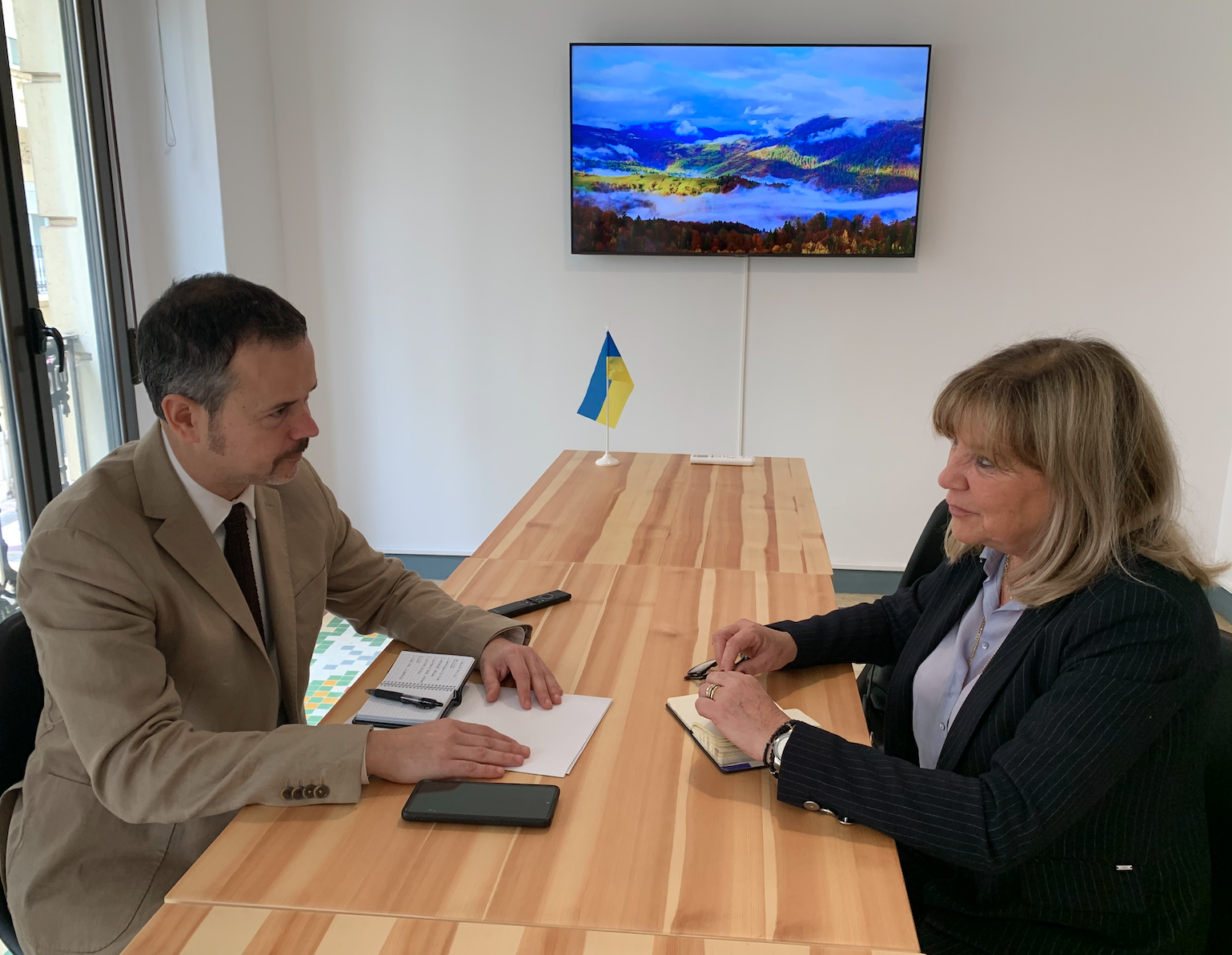 Afammer Valencia se reúne con el cónsul honorario de Ucrania buscando líneas de colaboración